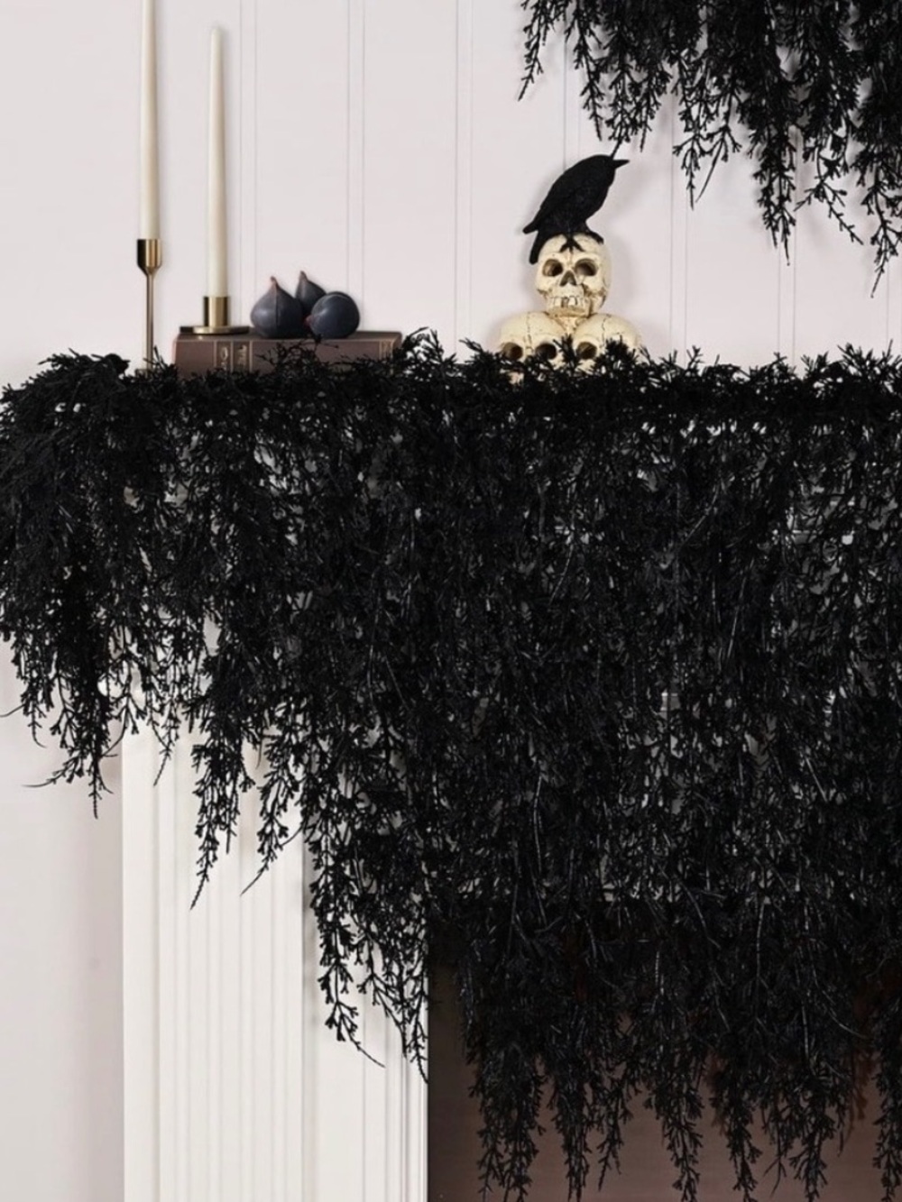 My Texas House Halloween Drapey Faux Cedar Garland, Black, 6'